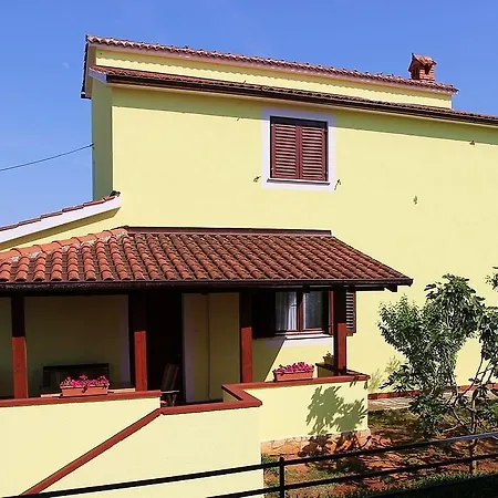 Appartement Robi Pomer
